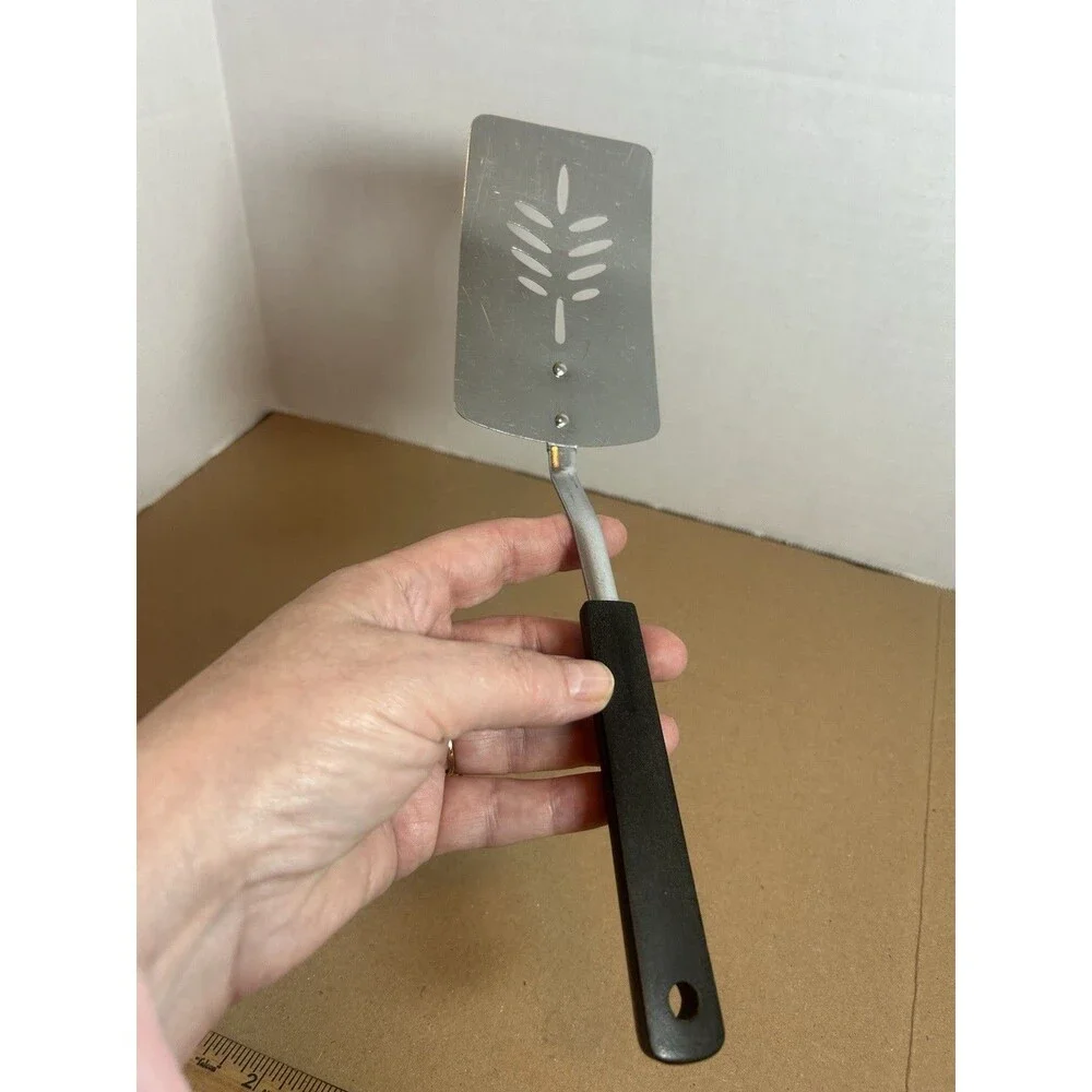 Unbranded vintage metal